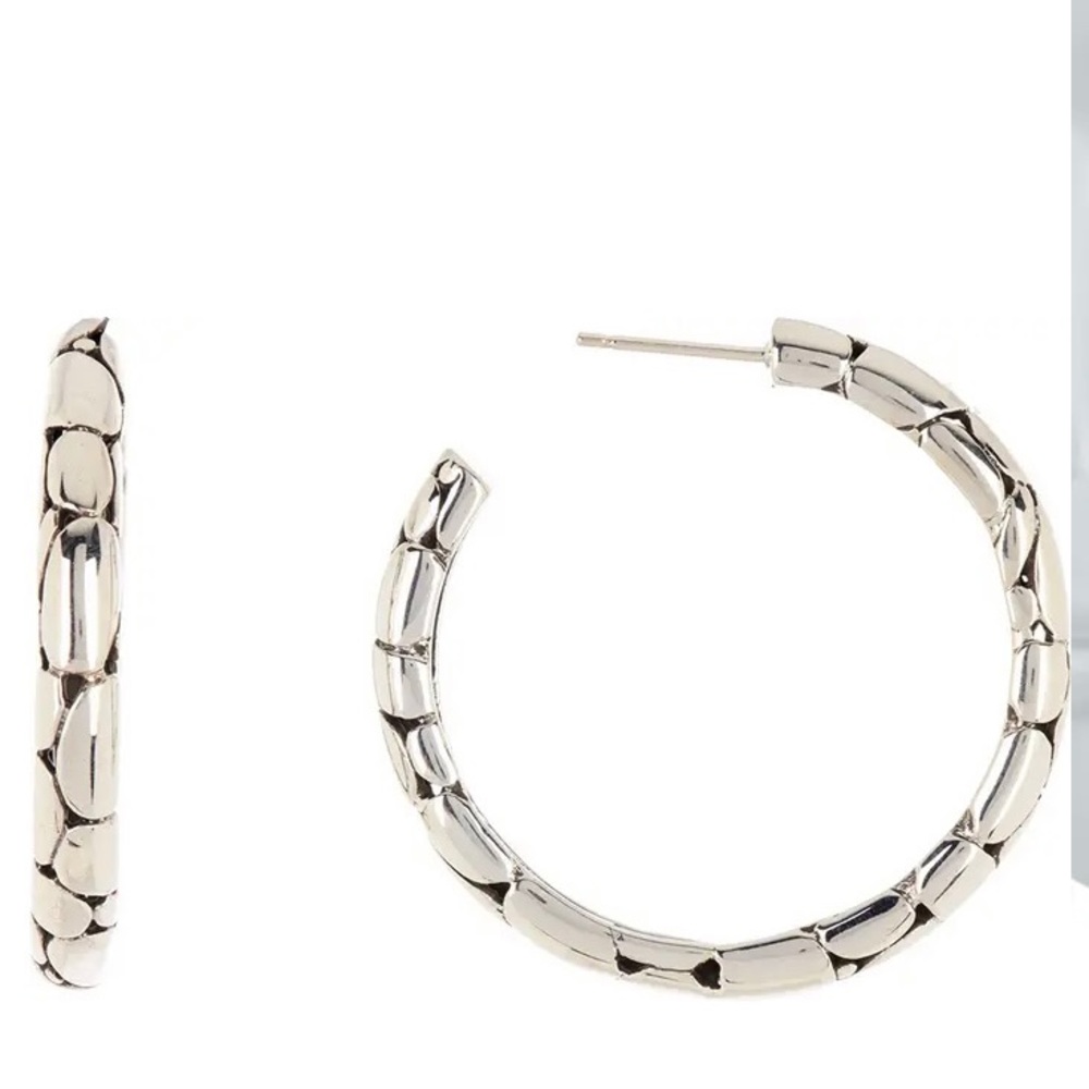 1.5” John Hardy Kali Pebble hoop earrings (pierced)